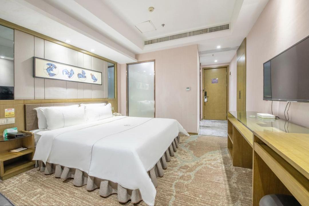 Lnsail Hotel Shenzhen Luohu Port Railway Station Buitenkant foto