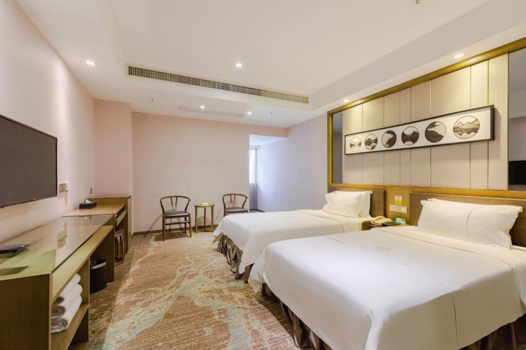 Lnsail Hotel Shenzhen Luohu Port Railway Station Buitenkant foto