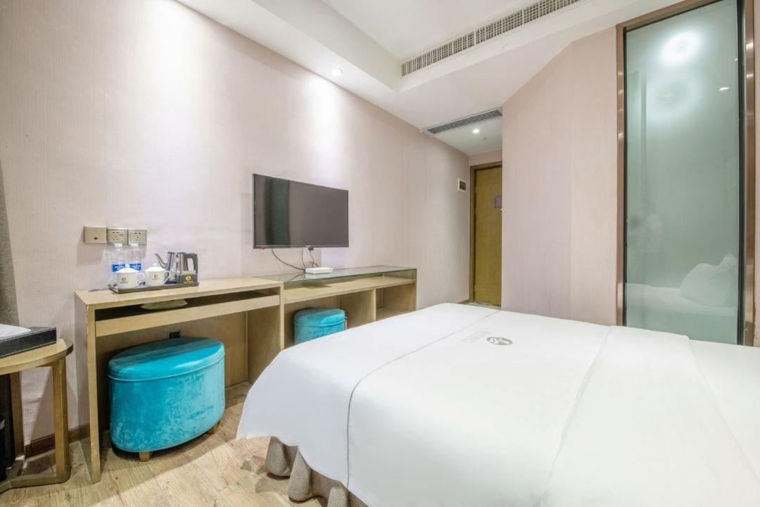 Lnsail Hotel Shenzhen Luohu Port Railway Station Buitenkant foto